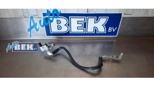 Used Battery sensor Volkswagen Touran (5T1) 2.0 TDI 150 Price on request offered by Auto Bek