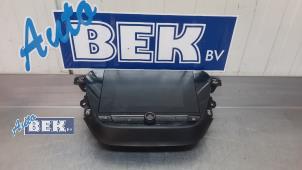 Usagé Affichage navigation Opel Corsa F (UB/UH/UP) Electric 50kWh Prix € 225,00 Règlement à la marge proposé par Auto Bek
