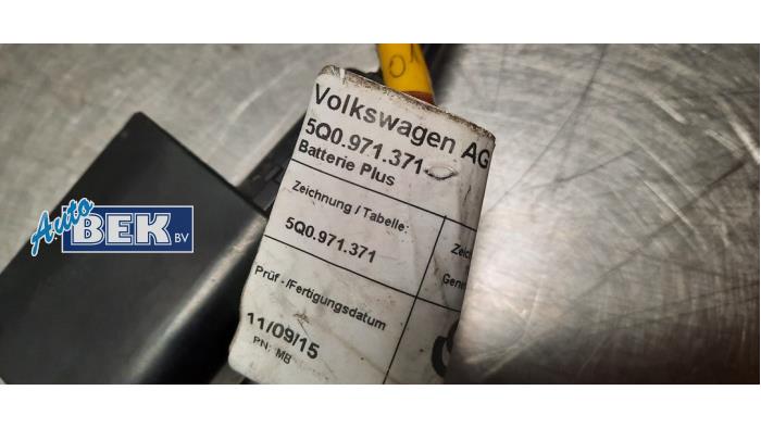 Módulo de control de la batería de un Volkswagen Golf VII (AUA)  2016