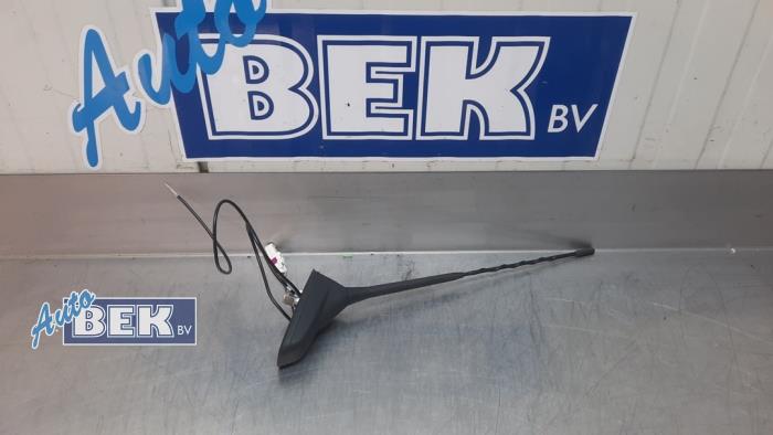 Używane Antena Opel Corsa F (UB/UH/UP) Electric, Corsa-e 50kWh Cena € 25,00 Procedura marży oferowane przez Auto Bek