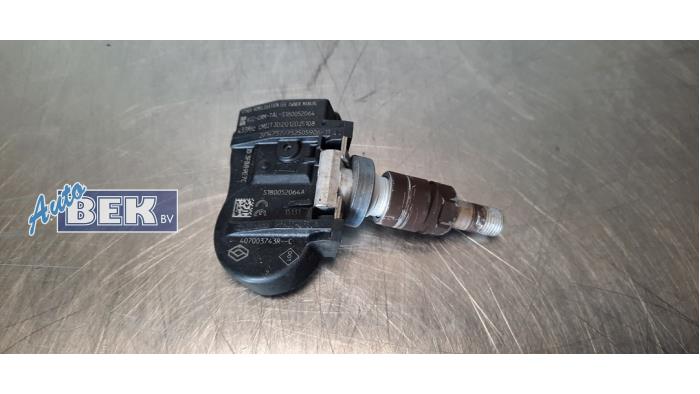 Sensor de presión de neumáticos de un Renault Scénic III (JZ) 1.5 dCi 110 2015