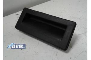 Used Tailgate handle Skoda Octavia Combi (5EAC) Price € 24,99 Margin scheme offered by Auto Bek