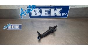 Used Clutch slave cylinder Volkswagen Up! (121) 1.0 12V 75 Price on request offered by Auto Bek