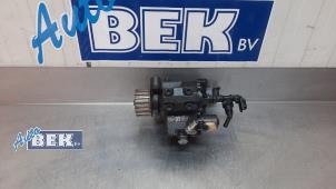 Używane Mechaniczna pompa paliwa Mercedes Citan (415.6) 1.5 111 CDI Euro 6 Cena € 150,00 Procedura marży oferowane przez Auto Bek