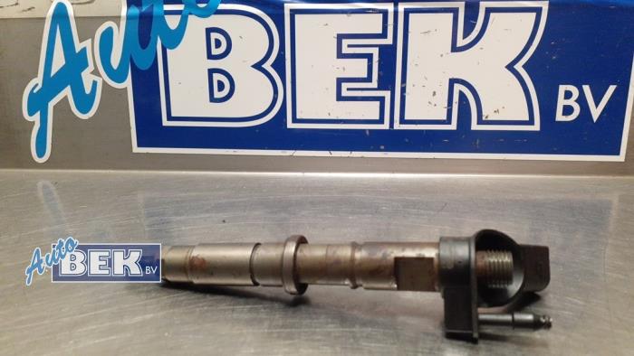 Usagé Injecteurs Volkswagen Crafter 2.5 TDI 30/32/35/46/50 Prix € 119,99 Règlement à la marge proposé par Auto Bek