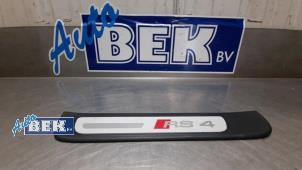 Usados Embellecedor Audi RS4 Precio € 15,00 Norma de margen ofrecido por Auto Bek