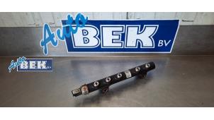 Used Fuel injector nozzle Peugeot 208 I (CA/CC/CK/CL) 1.6 e-HDi FAP Price € 40,00 Margin scheme offered by Auto Bek