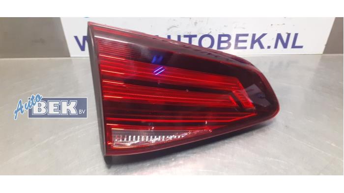 Taillight, left from a Volkswagen Golf VII (AUA) 1.6 TDI BMT 16V 2017