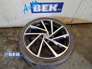 Used Wheel + tyre Volkswagen Golf Price € 125,00 Margin scheme offered by Auto Bek