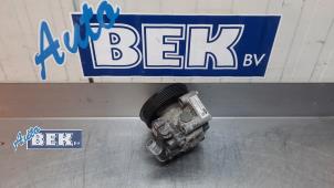 Used Power steering pump Ford Transit Custom 2.0 TDCi 16V Eco Blue 105 Price on request offered by Auto Bek