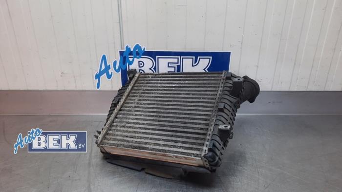 Usados Intercooler Porsche Cayenne (9PA) 4.5 V8 32V Turbo Precio € 24,00 Norma de margen ofrecido por Auto Bek