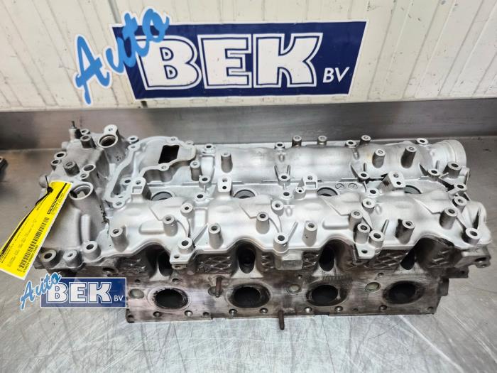Usagé Culasse Mercedes CLS (C218) 5.5 63 AMG V8 32V Prix € 450,00 Règlement à la marge proposé par Auto Bek