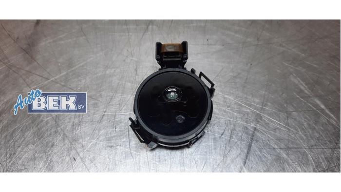Begagnade Regnsensor BMW X3 (F25) xDrive20d 16V Pris € 39,95 Marginaltabell erbjuds av Auto Bek