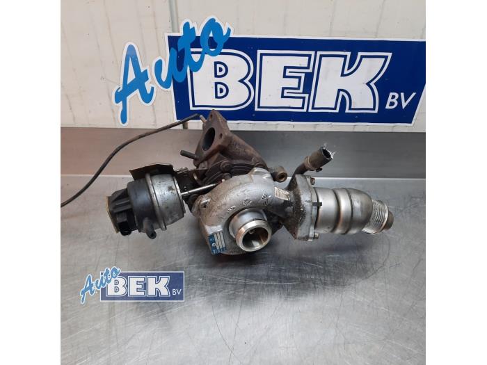 Usagé Turbo Audi A4 (B8) 2.0 TDI 16V Prix € 200,00 Règlement à la marge proposé par Auto Bek