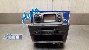 Używane Radio Toyota Yaris (P1) 1.3 16V VVT-i Cena € 75,00 Procedura marży oferowane przez Auto Bek