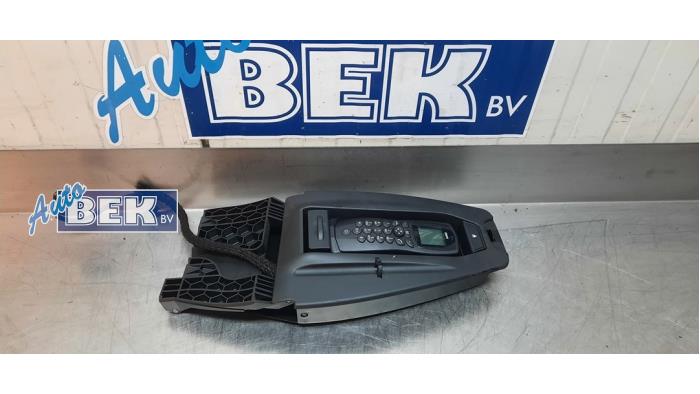 Używane Telefon BMW 6 serie (E64) 645 Ci 4.4 V8 32V Cena € 150,00 Procedura marży oferowane przez Auto Bek