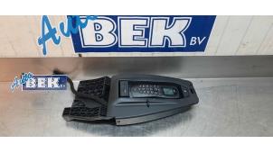 Used Phone BMW 6 serie (E64) 645 Ci 4.4 V8 32V Price on request offered by Auto Bek
