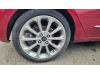 Ford Fiesta 7 1.0 EcoBoost 12V 125 Juego de llantas deportivas + neumáticos