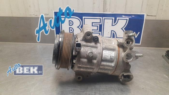 Usagé Pompe clim Ford Fiesta 7 1.0 EcoBoost 12V 125 Prix € 75,00 Règlement à la marge proposé par Auto Bek