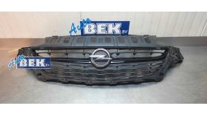 Usagé Calandre Opel Corsa E 1.4 16V Prix € 185,00 Règlement à la marge proposé par Auto Bek