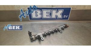 Used Fuel injector nozzle Audi A4 Avant (B8) 2.0 TDI 16V Price on request offered by Auto Bek