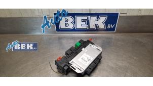 Usagé Boitier BSI Mercedes S (W220) 5.0 S-500 V8 24V Prix € 69,00 Règlement à la marge proposé par Auto Bek