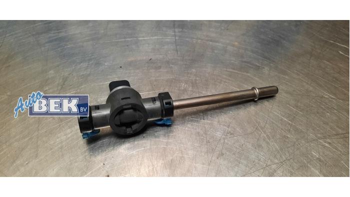 Begagnade Bränsletrycksregulator Volvo V40 (MV) 2.0 D2 16V Pris € 30,00 Marginaltabell erbjuds av Auto Bek