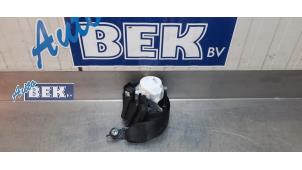 Used Front seatbelt, right BMW 3 serie (F30) 320d 2.0 16V Price on request offered by Auto Bek