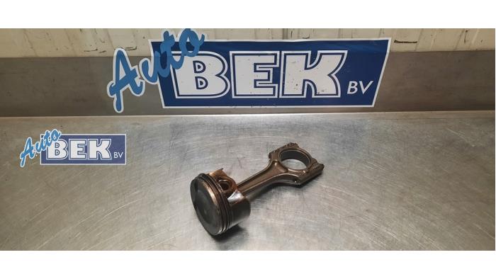 Usados Biela Audi Q5 (8RB) 2.0 TFSI 16V Quattro Precio € 100,00 Norma de margen ofrecido por Auto Bek