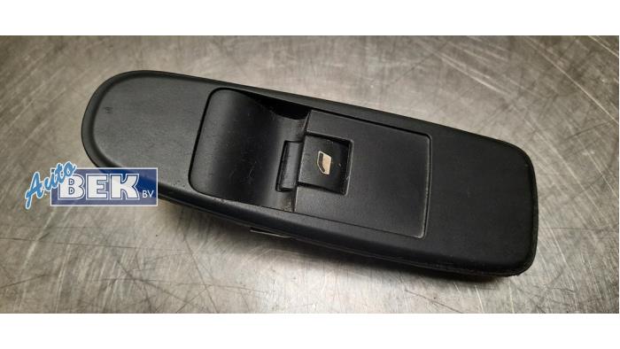 Electric window switch from a Citroën C4 Grand Picasso (UA) 1.6 HDiF 16V 110 2011