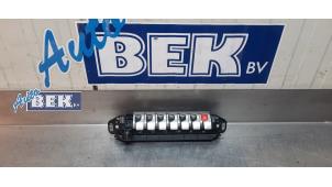 Used Air conditioning control panel Peugeot 3008 II (M4/MC/MJ/MR) 1.2 12V e-THP PureTech 130 Price € 90,00 Margin scheme offered by Auto Bek