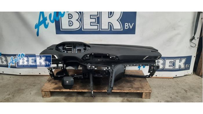 Airbag set + dashboard from a Peugeot 3008 II (M4/MC/MJ/MR) 1.2 12V e-THP PureTech 130 2018