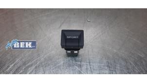 Used Position switch automatic gearbox Peugeot 3008 II (M4/MC/MJ/MR) 1.2 12V e-THP PureTech 130 Price € 12,00 Margin scheme offered by Auto Bek