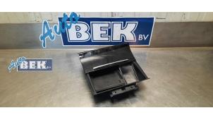 Gebrauchte Ablagefach Skoda Superb Combi (3V5) 2.0 TSI 16V 4x4 Preis € 28,00 Margenregelung angeboten von Auto Bek