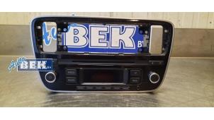 Gebrauchte Radio CD Spieler Volkswagen Up! (121) 1.0 12V 60 Preis € 80,00 Margenregelung angeboten von Auto Bek
