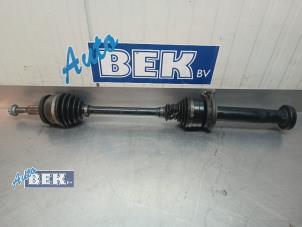 Used Front drive shaft, right Volkswagen Transporter T6 2.0 TDI DRF Price on request offered by Auto Bek