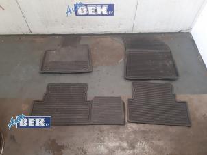 Used Set of mats Peugeot 3008 II (M4/MC/MJ/MR) 1.2 12V e-THP PureTech 130 Price on request offered by Auto Bek