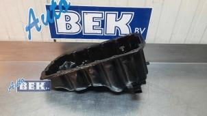 Used Sump BMW 1 serie (F20) 118i 1.6 16V Price € 100,00 Margin scheme offered by Auto Bek