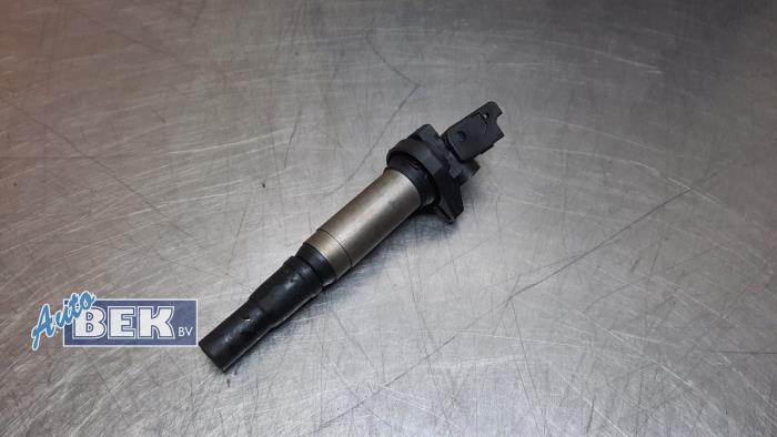 Pen ignition coil from a BMW 1 serie (F20) 118i 1.6 16V 2014
