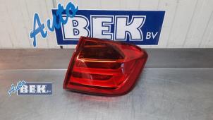Usagé Feu arrière droit BMW 3 serie (F30) 316i 1.6 16V Prix € 110,00 Règlement à la marge proposé par Auto Bek