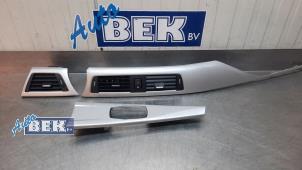 Usagé Bande décorative de tableau de bord BMW 3 serie (F30) 316i 1.6 16V Prix sur demande proposé par Auto Bek