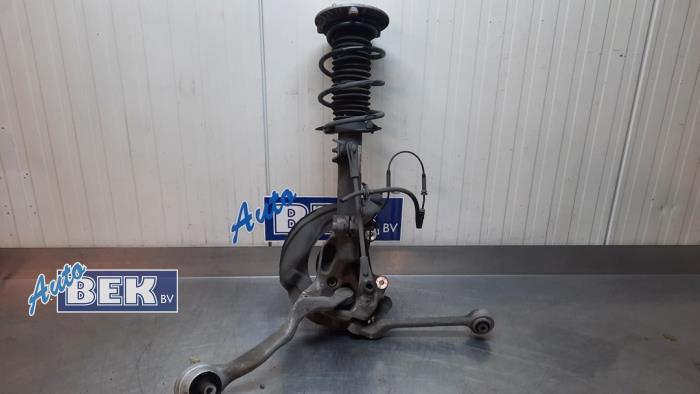 Front suspension system, right from a BMW 3 serie (F30) 316i 1.6 16V 2012