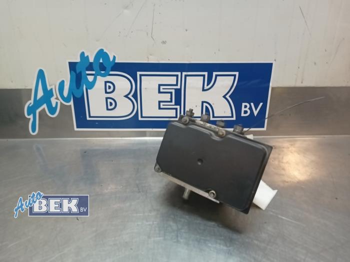 Usagé Bloc ABS Opel Movano 2.3 CDTi 16V FWD Prix € 174,99 Règlement à la marge proposé par Auto Bek