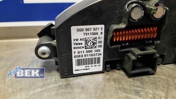 Resistencia de calefactor de un Skoda Octavia Combi (5EAC) 2.0 TDI RS 16V 2015