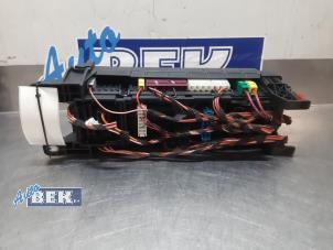 Usagé Porte fusible Mercedes Vito (447.6) 2.2 114 CDI 16V Prix sur demande proposé par Auto Bek