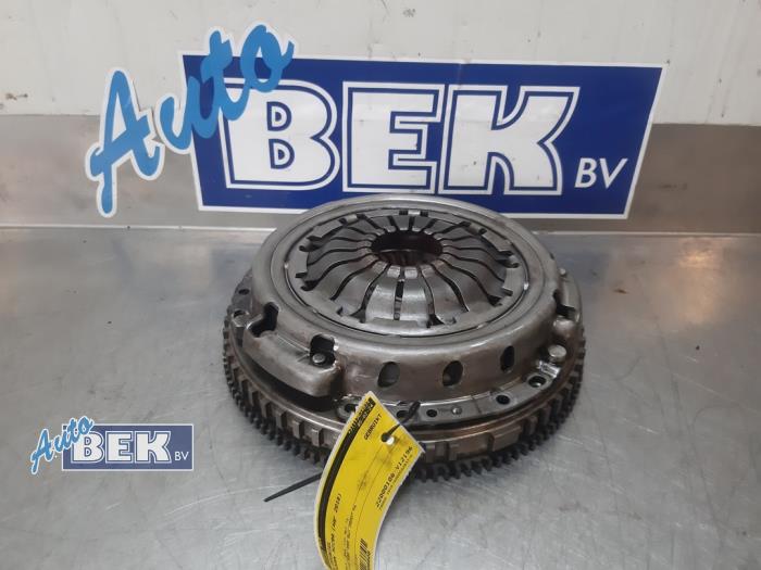 Begagnade Svänghjul Nissan Micra (K14) 1.0 12V Pris € 125,00 Marginaltabell erbjuds av Auto Bek