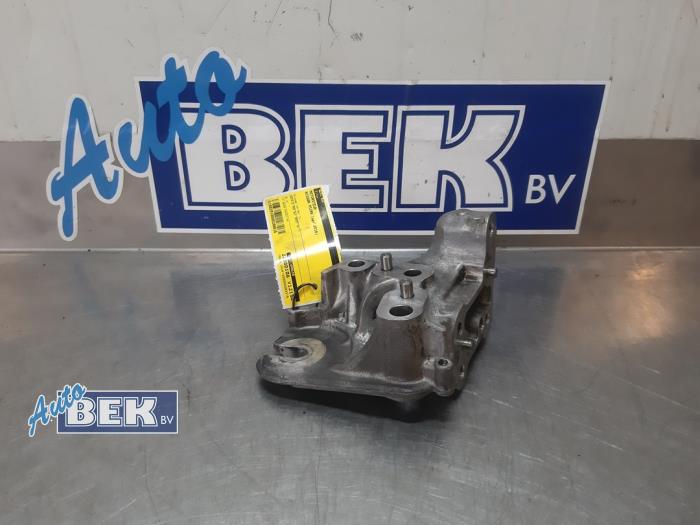 Used Engine mount Nissan Micra (K14) 1.0 12V Price € 25,00 Margin scheme offered by Auto Bek