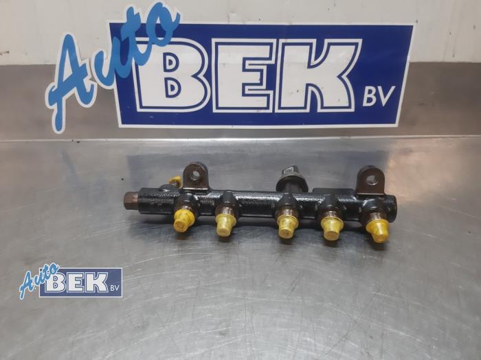 Usagé Système d'injection Opel Vivaro 2.0 CDTI 122 Prix € 70,00 Règlement à la marge proposé par Auto Bek