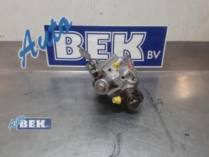 Usados Bomba de diésel Opel Vivaro 2.0 CDTI 122 Precio de solicitud ofrecido por Auto Bek