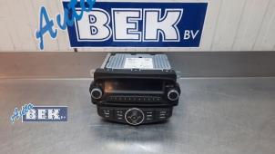 Używane Radio Opel Corsa E 1.3 CDTi 16V ecoFLEX Cena € 130,00 Procedura marży oferowane przez Auto Bek
